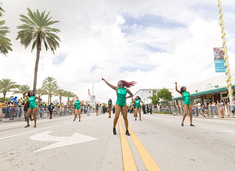 WinterNational Thanksgiving Day Parade